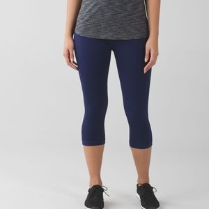 Lululemon Flow & Go Crop size 6